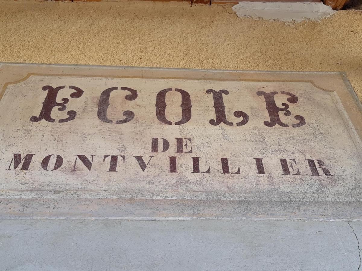 Gite-Auberge De Montvilliers Aime Bagian luar foto