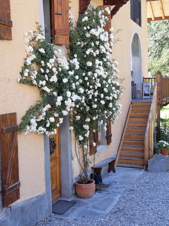 Gite-Auberge De Montvilliers Aime Bagian luar foto