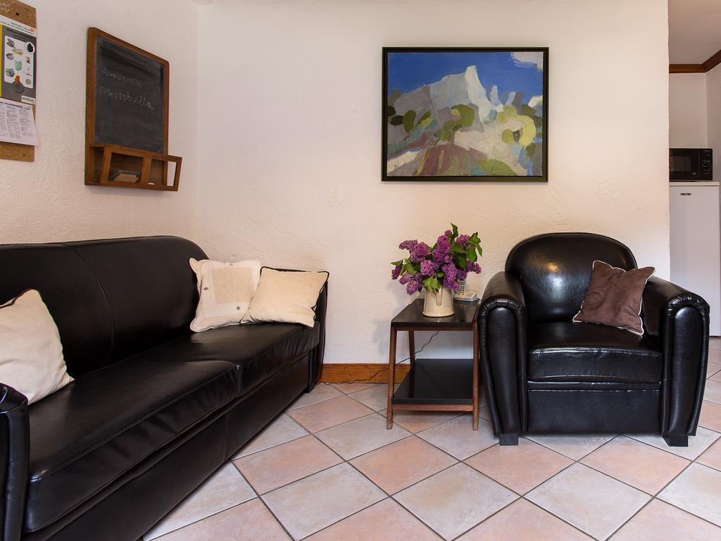 Gite-Auberge De Montvilliers Aime Bagian luar foto