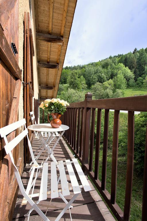 Gite-Auberge De Montvilliers Aime Bagian luar foto